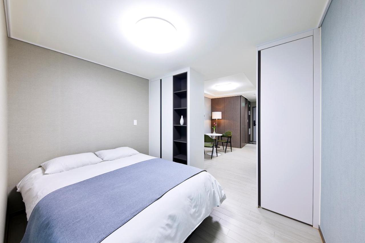 Bridge Residence Hotel Seogwipo Extérieur photo