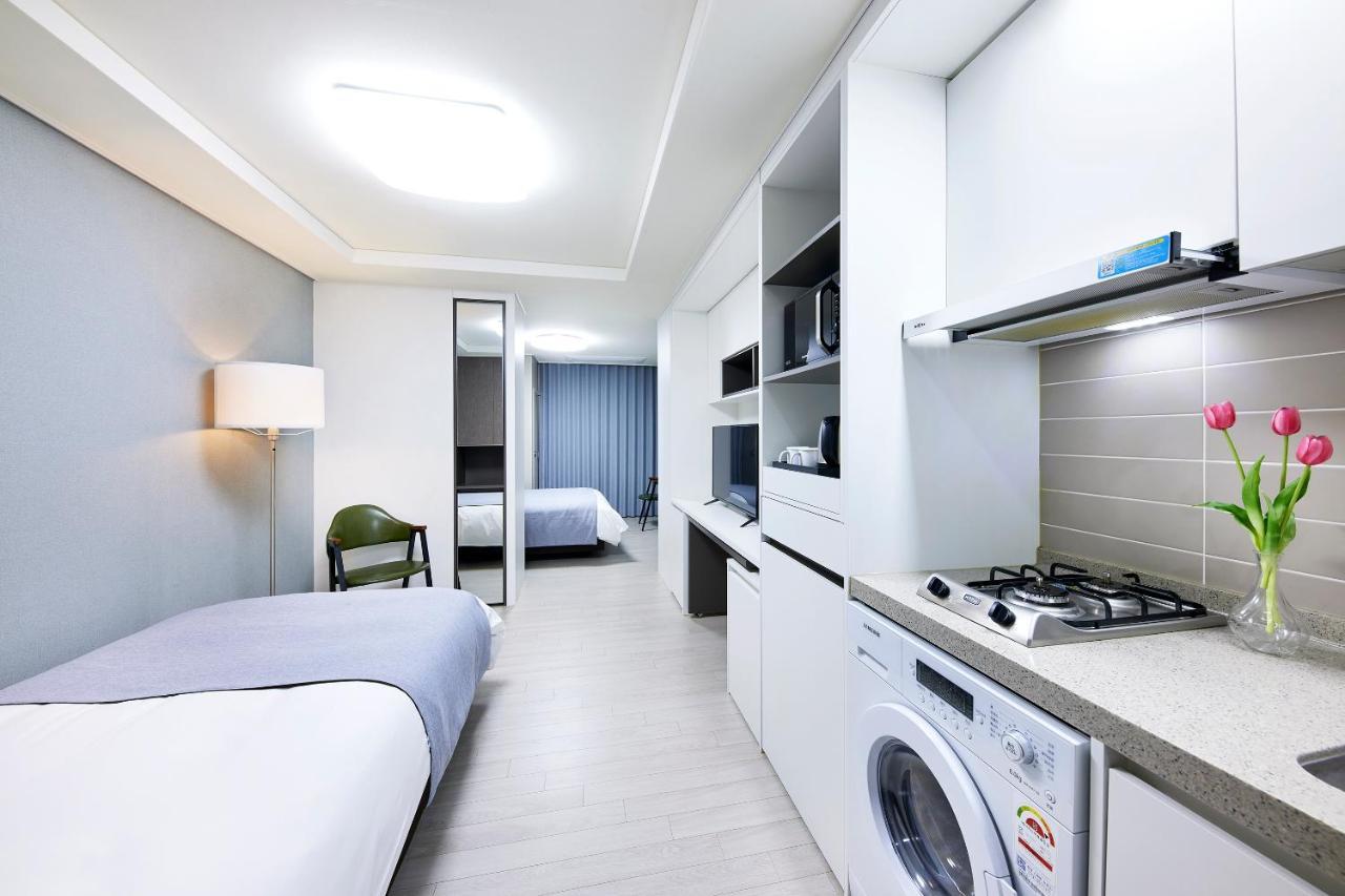 Bridge Residence Hotel Seogwipo Extérieur photo